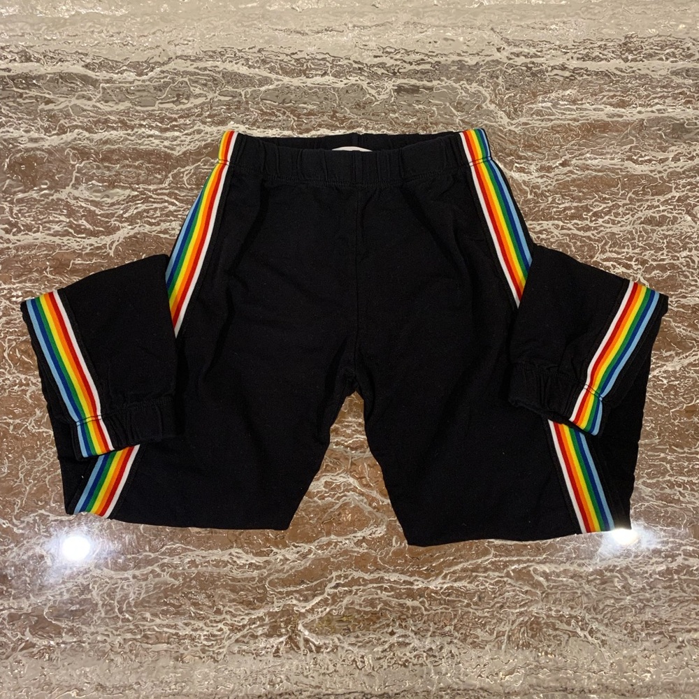 Adorable joggers w rainbow strips on each side